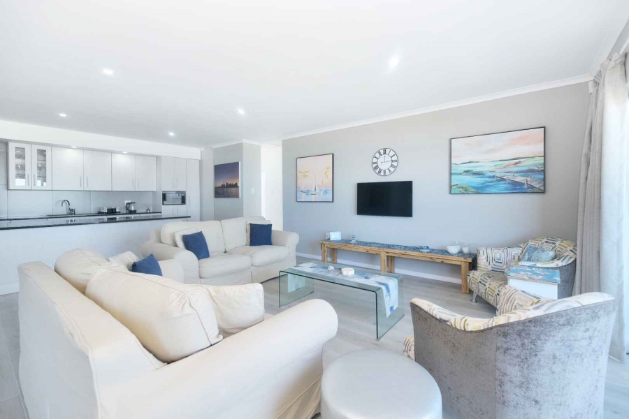 5 Bedroom Property for Sale in Kleinbaai Western Cape